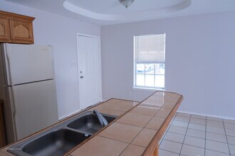 1519 Orlando St, Unit D in Edinburg, TX - Building Photo - Building Photo