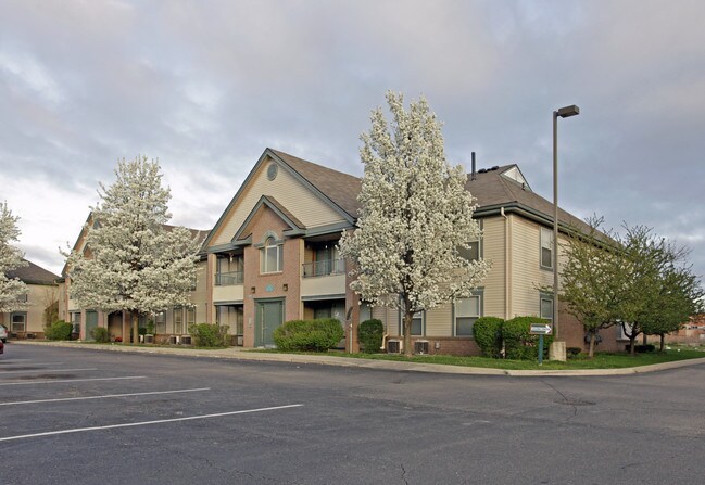 Ida Young Gardens Apartments in Detroit, MI - Foto de edificio - Building Photo
