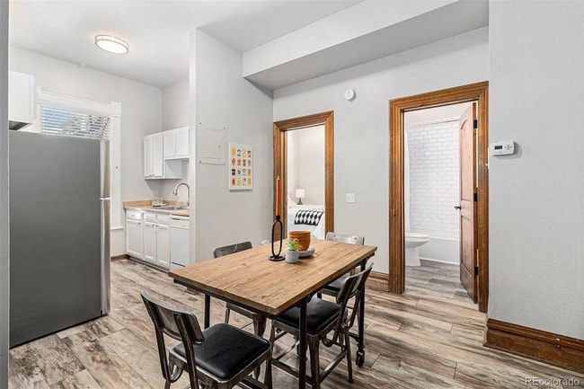 property at 813 E 14th Ave