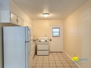 208 Dates Ave in Fort Walton Beach, FL - Building Photo - Building Photo