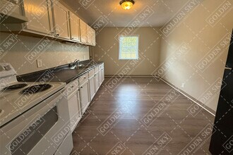 203 S Keystone Cir in Muncie, IN - Building Photo - Building Photo