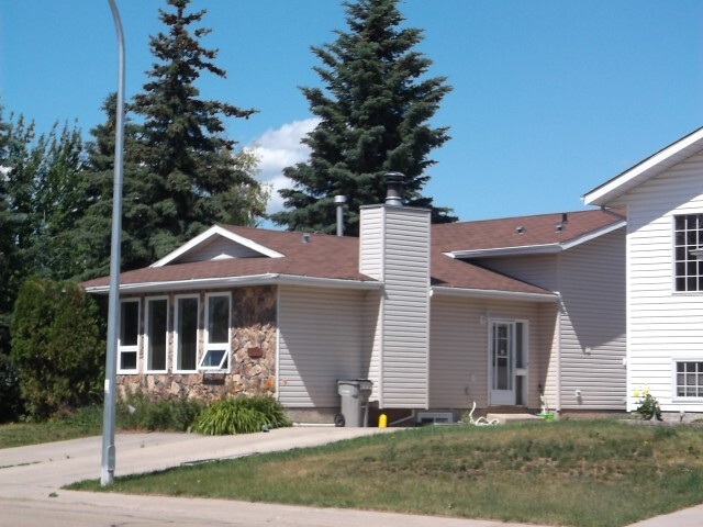 9452 65 Ave in Grande Prairie, AB - Building Photo