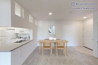 3200 Rubino Dr in San Jose, CA - Building Photo - Building Photo
