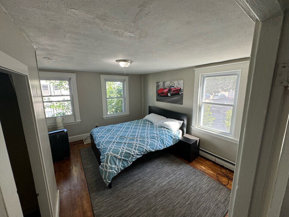 26 E Oxford St in Portland, ME - Building Photo