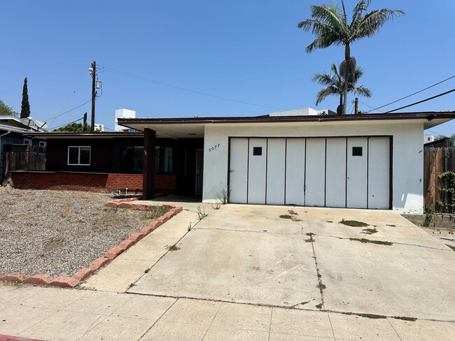 5077 Rockford Dr in San Diego, CA - Foto de edificio - Building Photo
