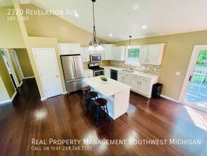 2320 Revelation Ave in Benton Harbor, MI - Building Photo - Building Photo