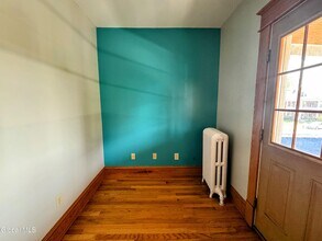 347 New Scotland Ave in Albany, NY - Building Photo - Building Photo