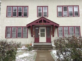 3648 Elliot Ave, Unit 1