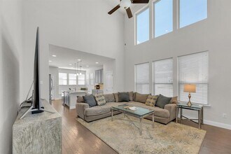 1050 Kenney Fort Crossing in Round Rock, TX - Building Photo - Building Photo