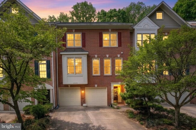 11434 Cedar Ridge Dr in Potomac, MD - Building Photo - Building Photo