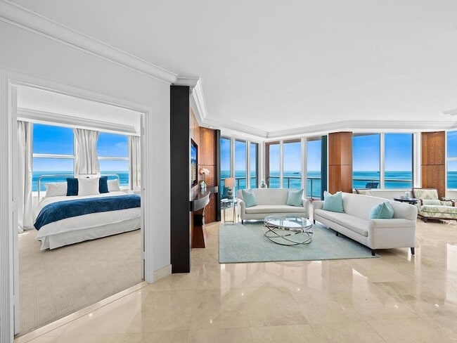 2110 N Ocean Blvd, Unit 21B in Fort Lauderdale, FL - Building Photo - Building Photo