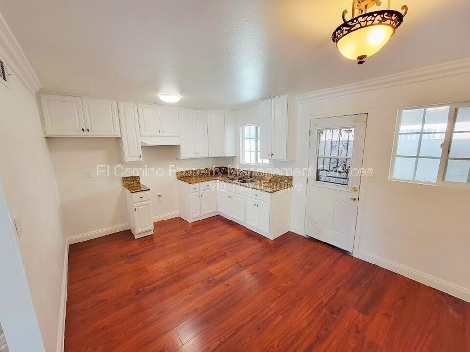 22225 Seine Ave in Hawaiian Gardens, CA - Building Photo