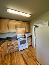 170 S 42nd St in Springfield, OR - Building Photo - Building Photo