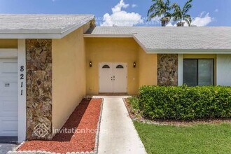 8211 NW 53rd St in Lauderhill, FL - Building Photo - Building Photo