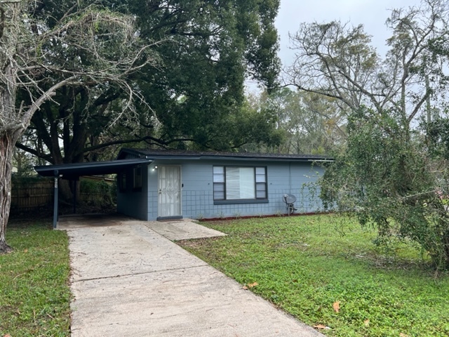 7005 Miss Muffet Ln N in Jacksonville, FL - Building Photo