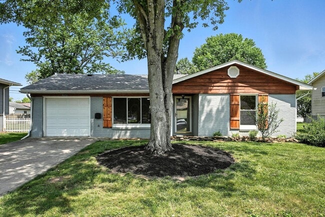 property at 420 Barwood Dr