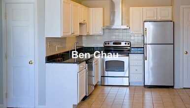 14 Murdock St, Unit 22 in Somerville, MA - Foto de edificio - Building Photo