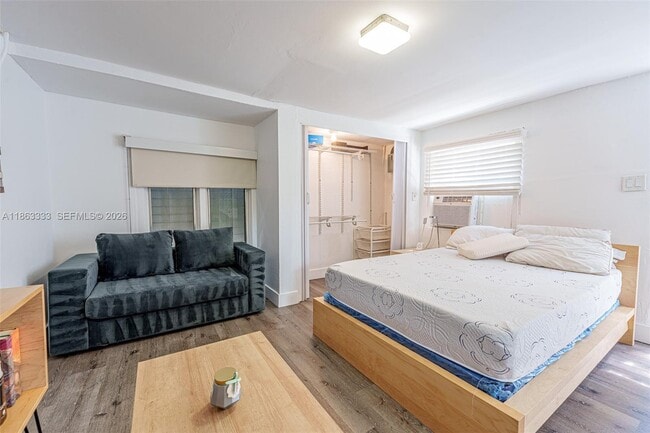 property at 528 SW 21st Ave