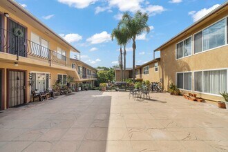 2075 E Appleton St in Long Beach, CA - Building Photo - Building Photo