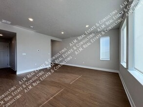 284 Caspian Ct in Waukee, IA - Building Photo - Building Photo