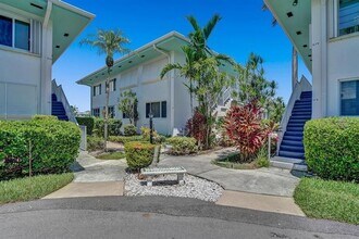 180 Isle of Venice Dr in Fort Lauderdale, FL - Building Photo - Building Photo