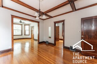 3934 N Hamilton Ave, Unit 2 in Chicago, IL - Building Photo