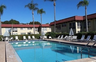 1845 S Highland Ave in Clearwater, FL - Building Photo