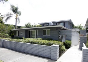 130 W Union Ave in Fullerton, CA - Building Photo