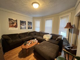 366 Highland Ave, Unit 3 Apartamentos