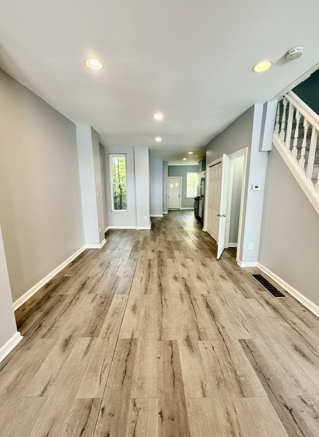 property at 134 N Lindenwood St