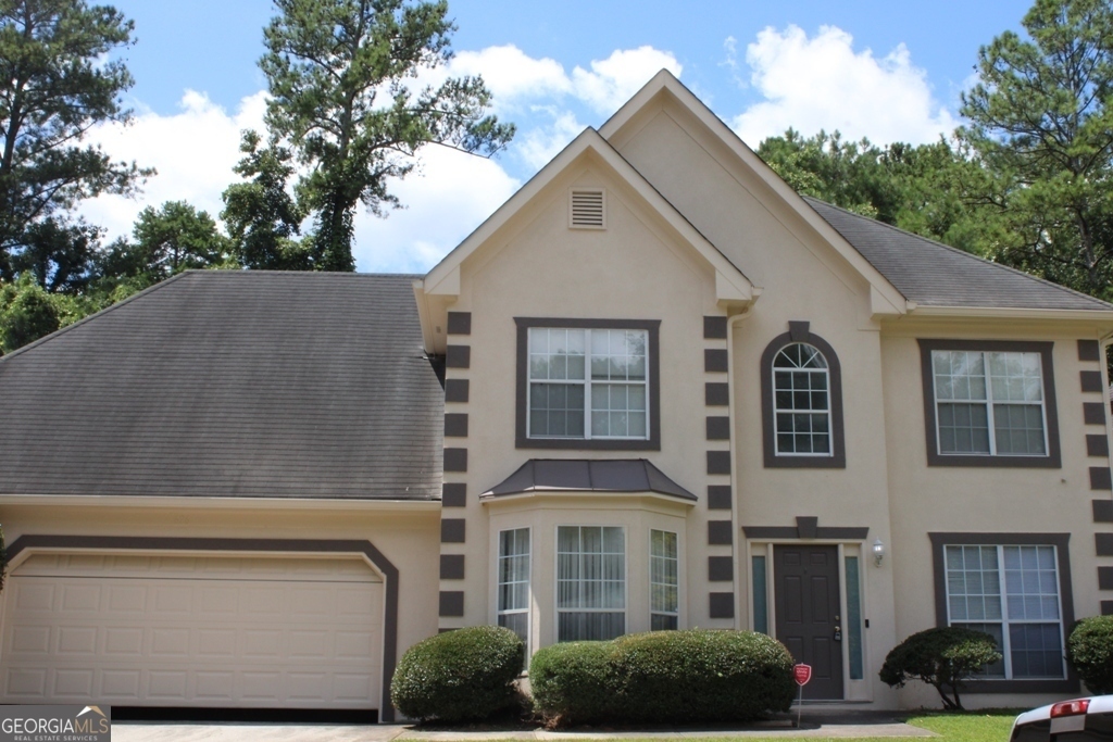 626 Stonemill Manor in Lithonia, GA - Foto de edificio