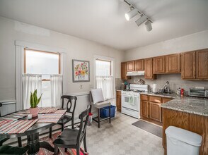 318 Beacon St, Unit 1 in Somerville, MA - Building Photo - Building Photo