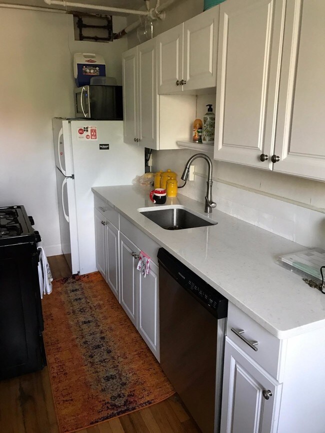 1615 Commonwealth Ave photo'