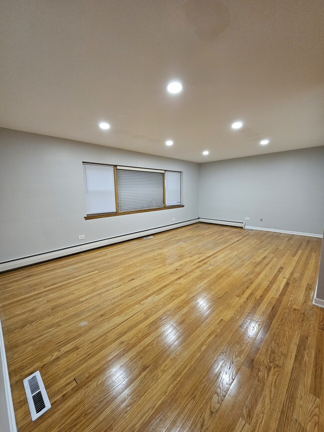 1215 Westchester Blvd, Unit 2