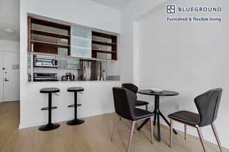 535 W 23 St-Unit -FL3-ID2192 in New York, NY - Foto de edificio - Building Photo