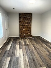 208 Cloverleaf Dr in Athens, AL - Building Photo - Building Photo