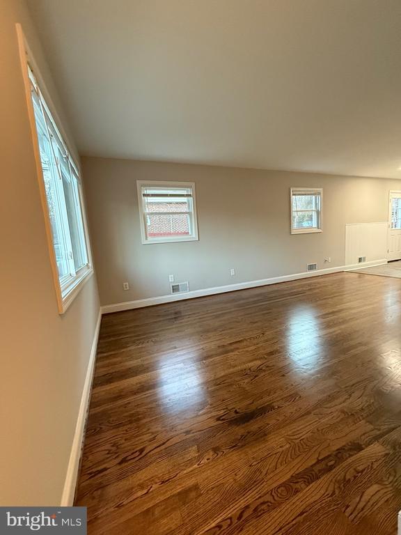 5852 Mt Vernon Dr in Alexandria, VA - Building Photo - Building Photo