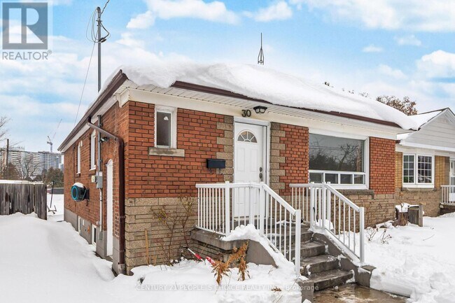30 Ordway Rd in Toronto, ON - Building Photo - Building Photo