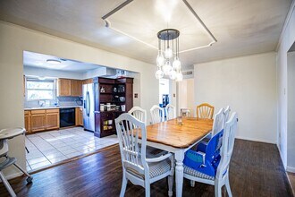 4 Bedroom 2 Bathroom in Alamogordo, NM - Building Photo - Building Photo