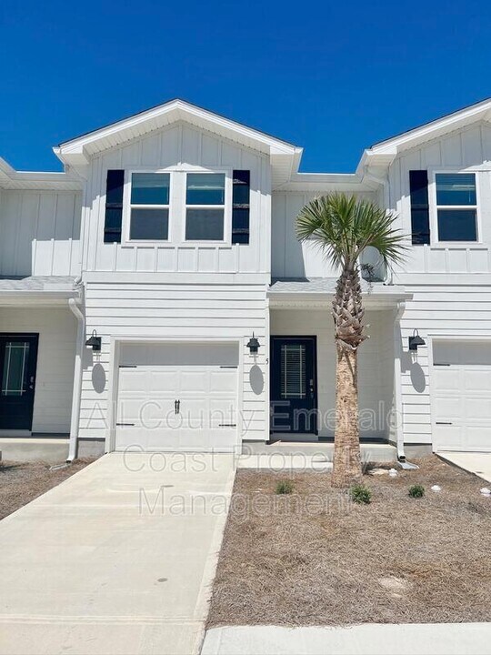 16 Renea Cv in Destin, FL - Building Photo