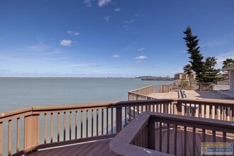 618 N Shore Dr in Port Isabel, TX - Building Photo - Building Photo