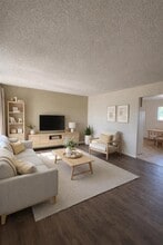 4313 N Emerson Ave in Fresno, CA - Building Photo - Building Photo