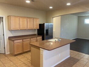 3635 Buckskin Loop NE in Rio Rancho, NM - Building Photo - Building Photo