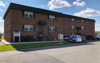 Cloverleaf Apartments in Millsboro, DE - Building Photo - Building Photo