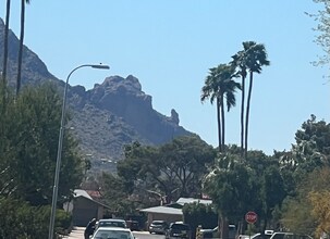 8308 E Buena Terra Way in Scottsdale, AZ - Building Photo - Building Photo