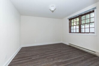 256 Stribling Ave in Charlottesville, VA - Building Photo - Building Photo