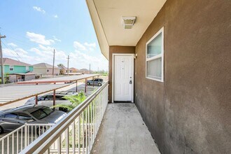 2601 Lomas Del Sur Boulevard in Laredo, TX - Building Photo - Building Photo