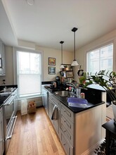 43 Kent St, Unit 3 in Somerville, MA - Building Photo - Building Photo
