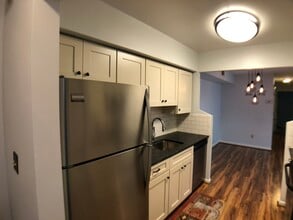 123 Turtle Creek Rd, Unit Bright Top Floor in Charlottesville, VA - Building Photo - Building Photo