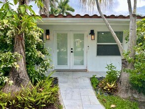 212 Kings Lynn in Delray Beach, FL - Building Photo - Building Photo